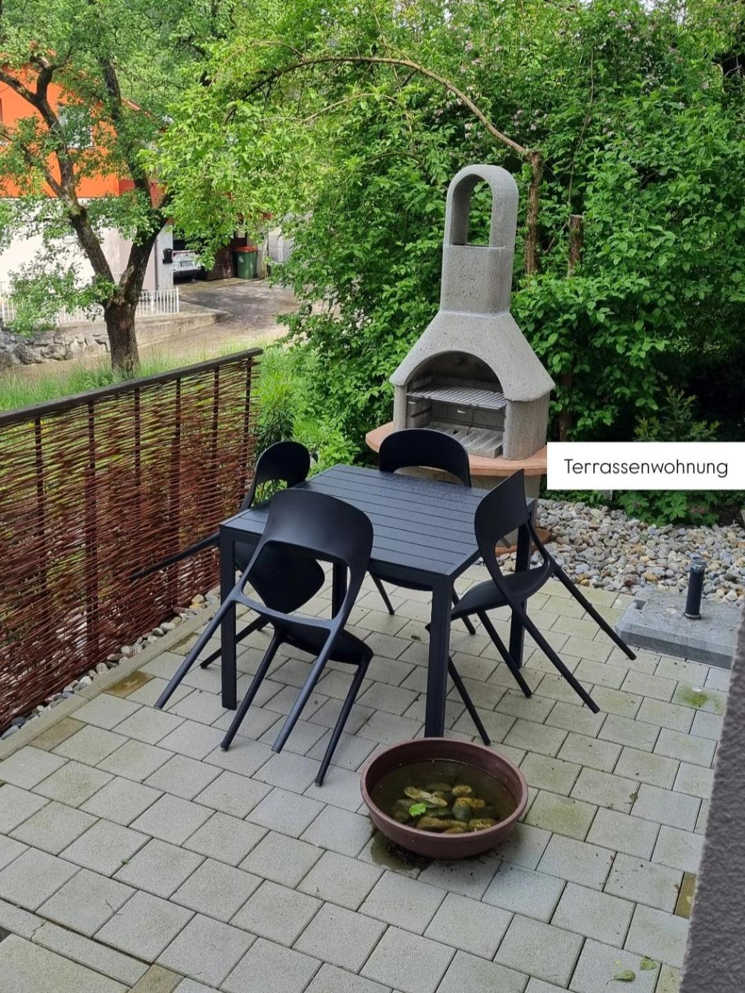 פלדקירש Ferienwohnung Tostner Burgblick מראה חיצוני תמונה